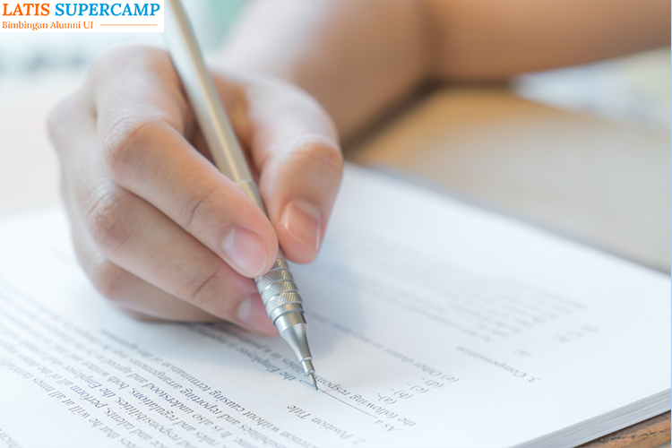cover artikel tentang soal utbk pengetahuan bacaan dan menulis dari supercampalumniui.com, melayani les privat snbt, les privat sbmptn, les privat utbk, les snbt, intensifikasi utbk, les sbmptn, bimbel utbk, bimbel sbmptn, bimbel karantina, supercamp ui, bimbel snbt, supercamp snbt, batasan utbk, bimbel supercamp, bimbel masuk ptn, bimbel ptn, karantina ui, karantina snbt